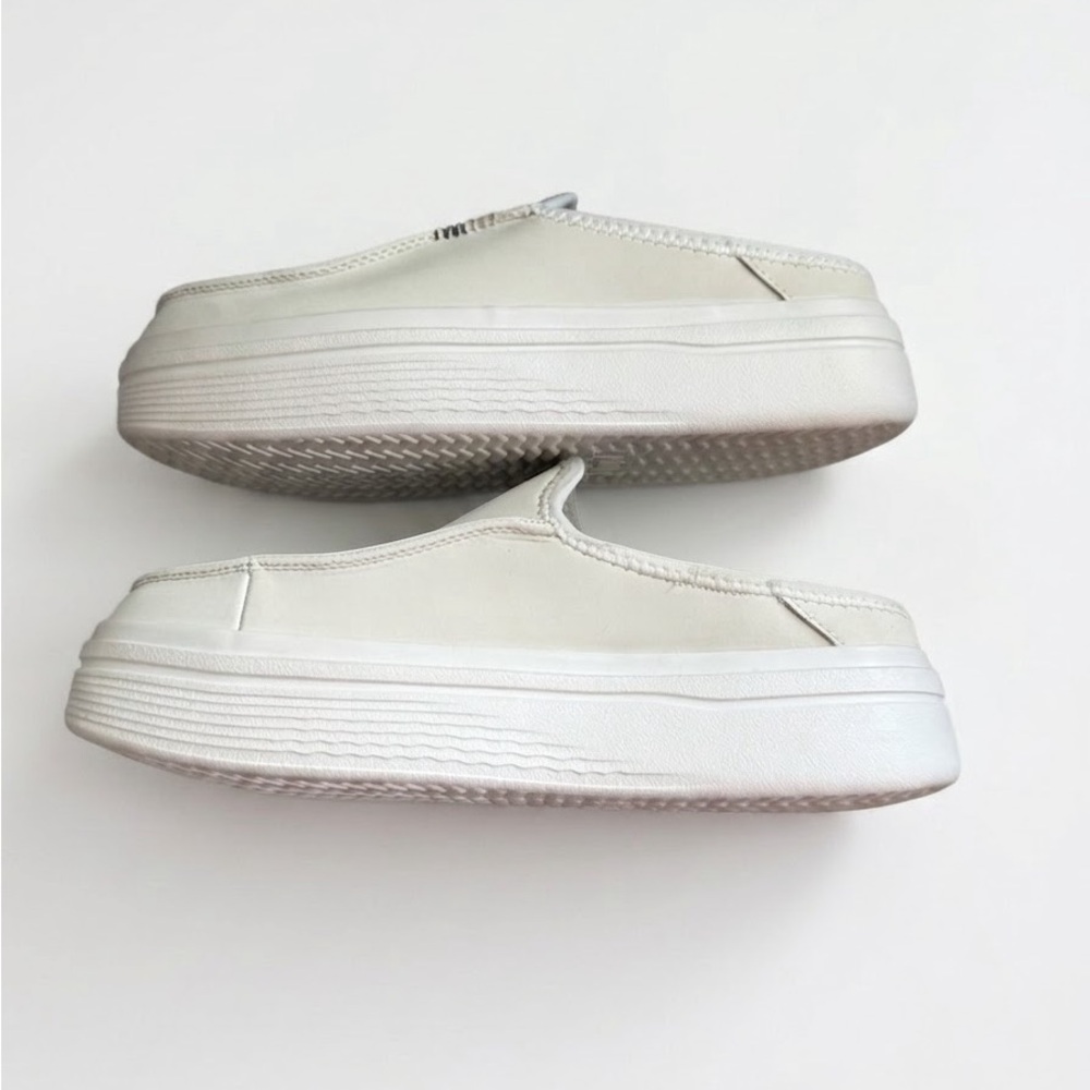 NWOT HEYDUDE Austin Lift Leather Platform Mules - White Leopard Size 9 - Picture 3 of 6